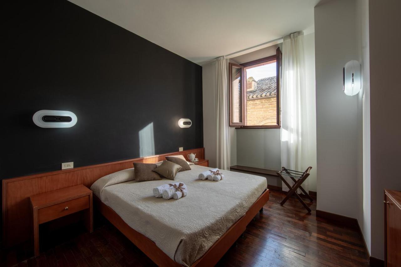 Hotel Grimaldi Treia ภายนอก รูปภาพ