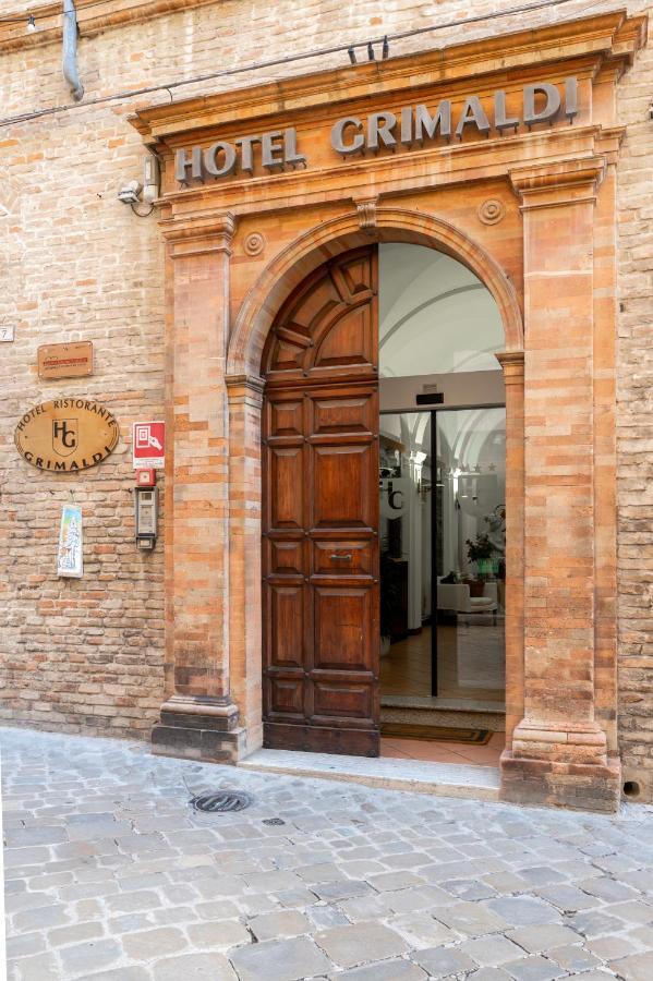 Hotel Grimaldi Treia ภายนอก รูปภาพ